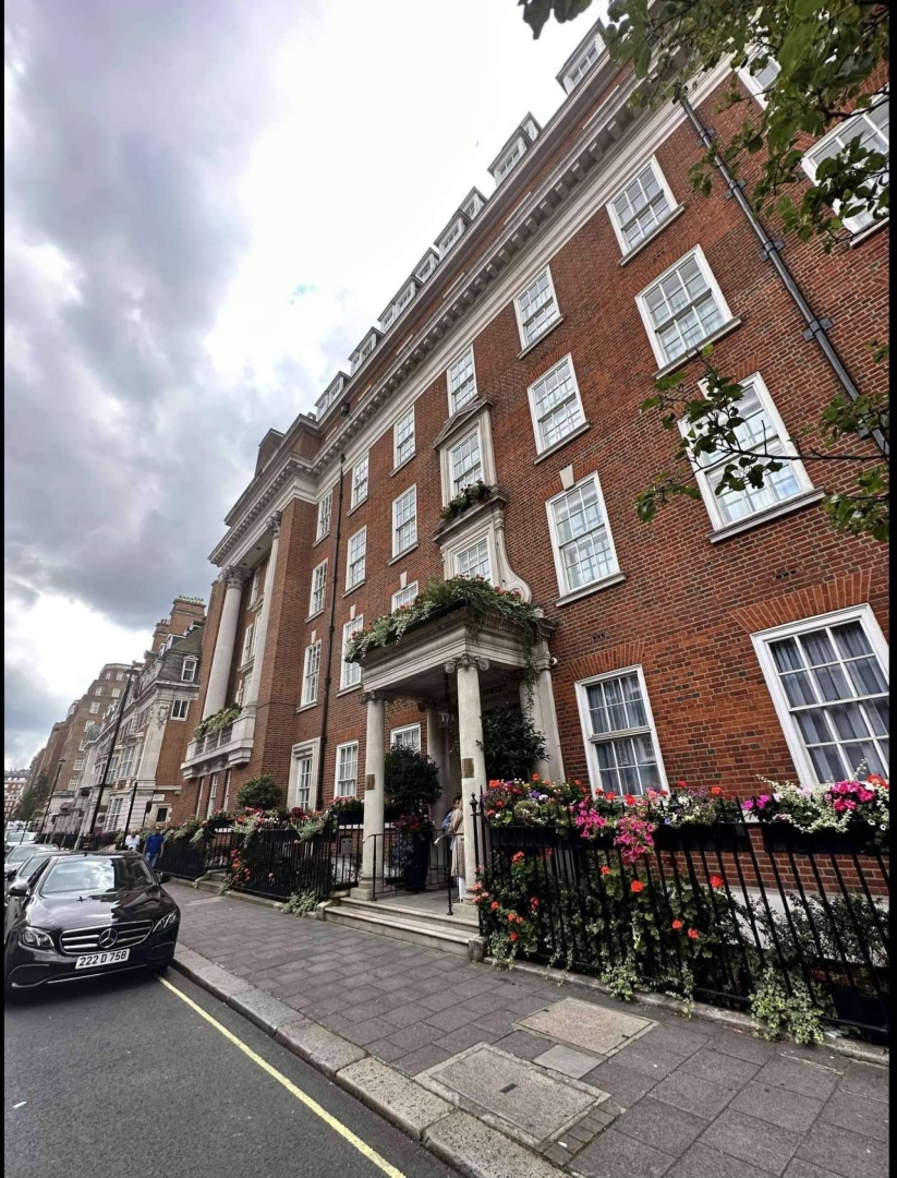 Luxury and sophistication in Mayfair, 47 Park Street as a premier residential destination